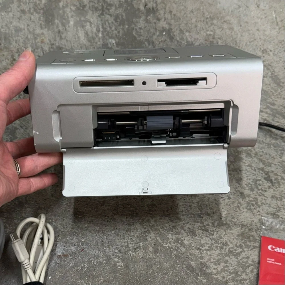 Dell Photo Printer 540 Compact Snapshot Printer w Cables Paper Powers On